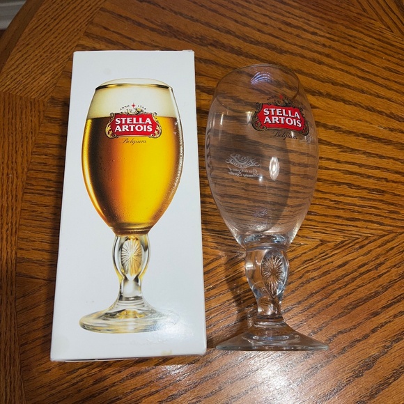 Stella Artois Stemmed Beer Chalice - Excellent Condition - Picture 1 of 8